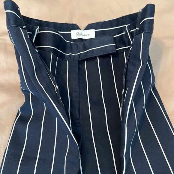 Reitmans sz9 juniors navy white strip stretchy zip front belt loops shorts EUC - Picture 9 of 13